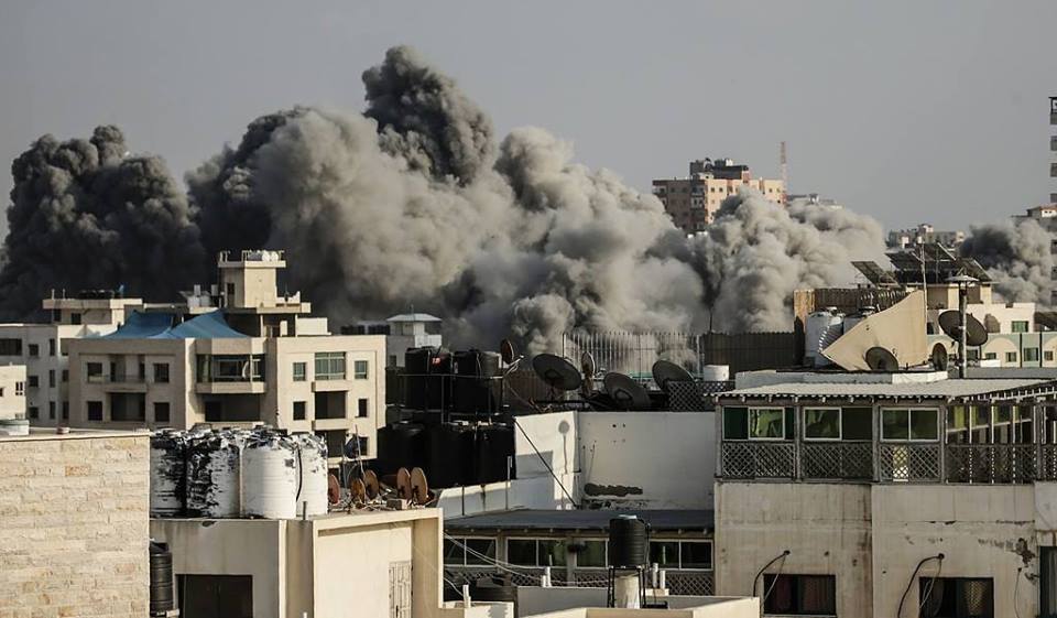 قصف غزة أمس