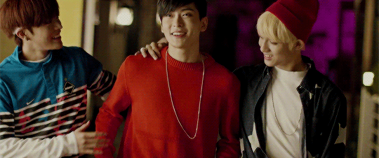   ♥ ANOTHER KPOP GIFS ♥ BOMB  ♥	 P_951upzgj10